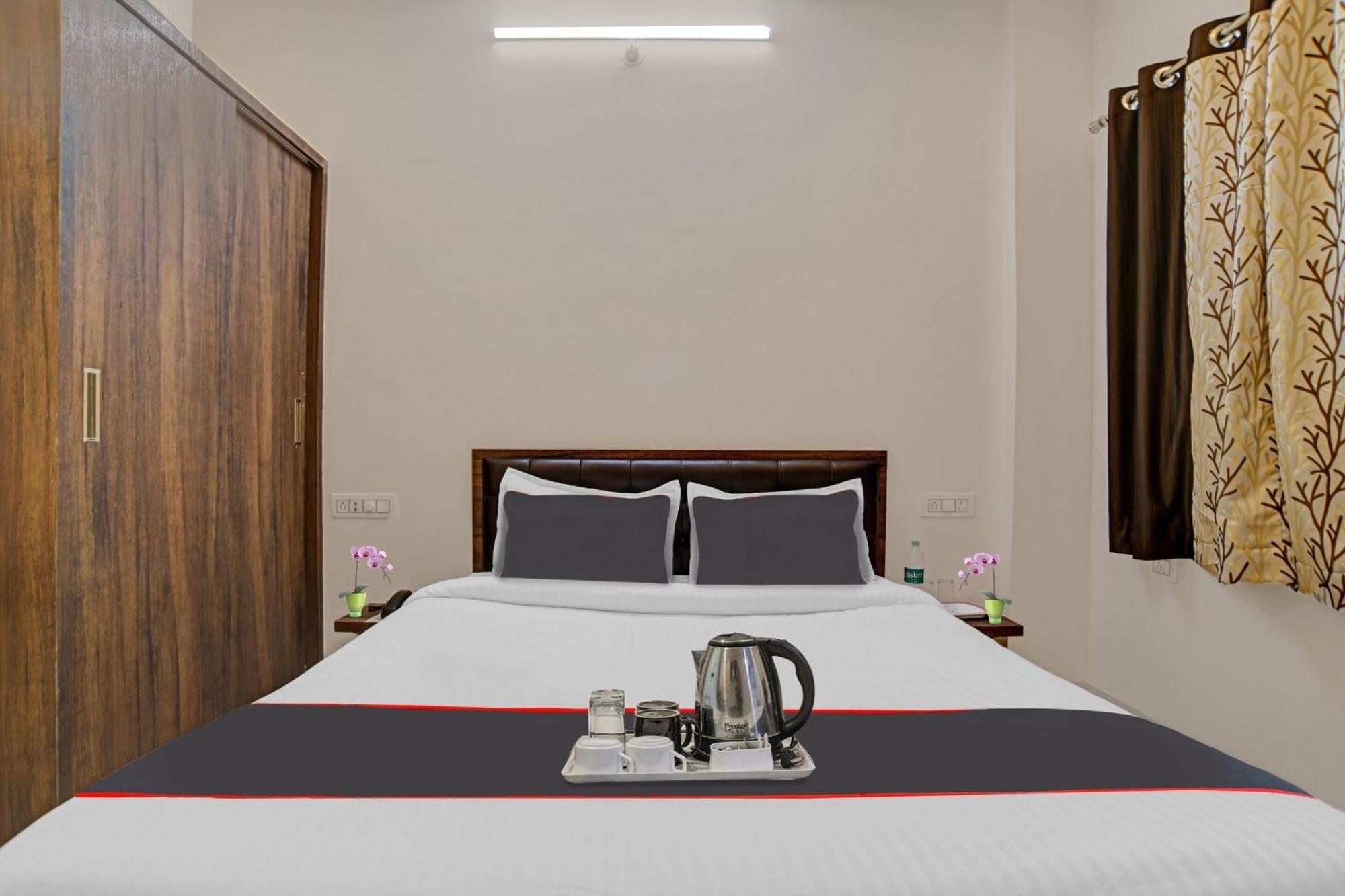 Hotel Collection O Riddhi Siddhi Indore Exterior foto