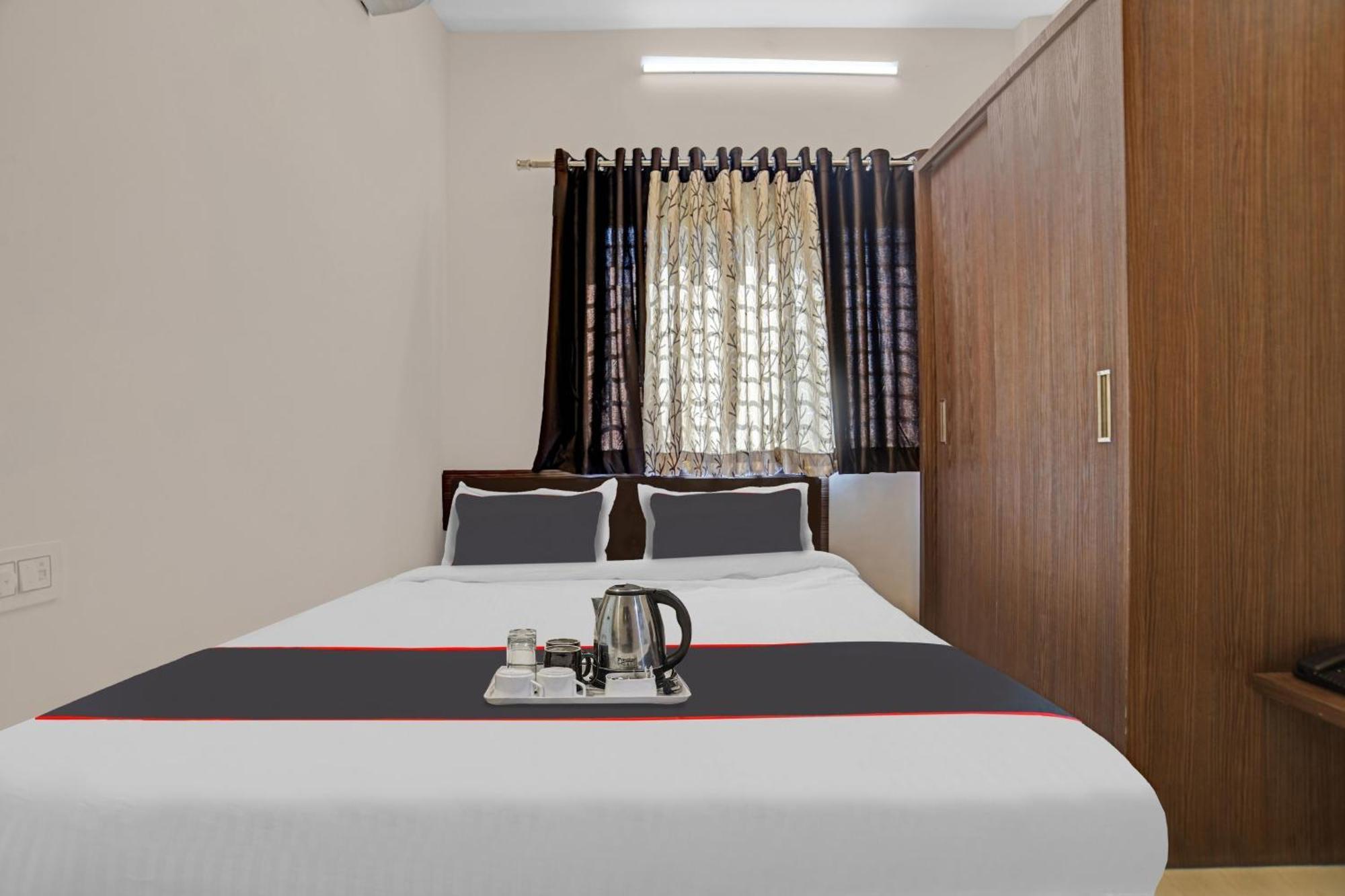 Hotel Collection O Riddhi Siddhi Indore Exterior foto